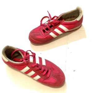 ADIDAS Dragon red shoes. 7.5.